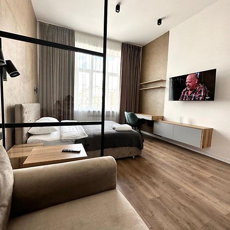 Romantic Apartments - In The Center Of Lviv , King-Size Bed Extérieur photo